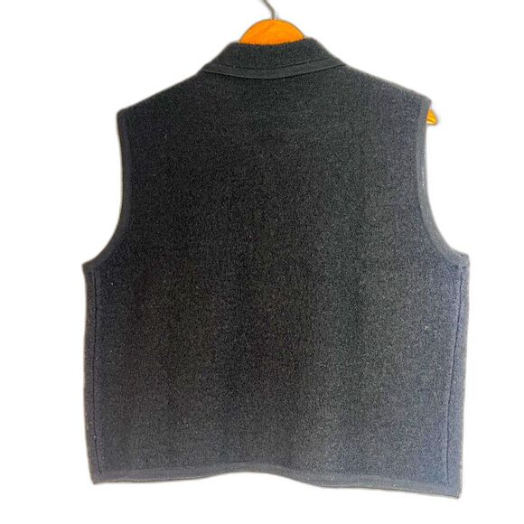 CC Hughes Vintage 100% Wool Black Vest Full Zip Basic Layering Quality Sz Medium - Picture 2 of 7